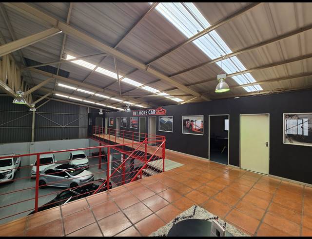 798M² WAREHOUSE FOR SALE IN NORTH RIDING